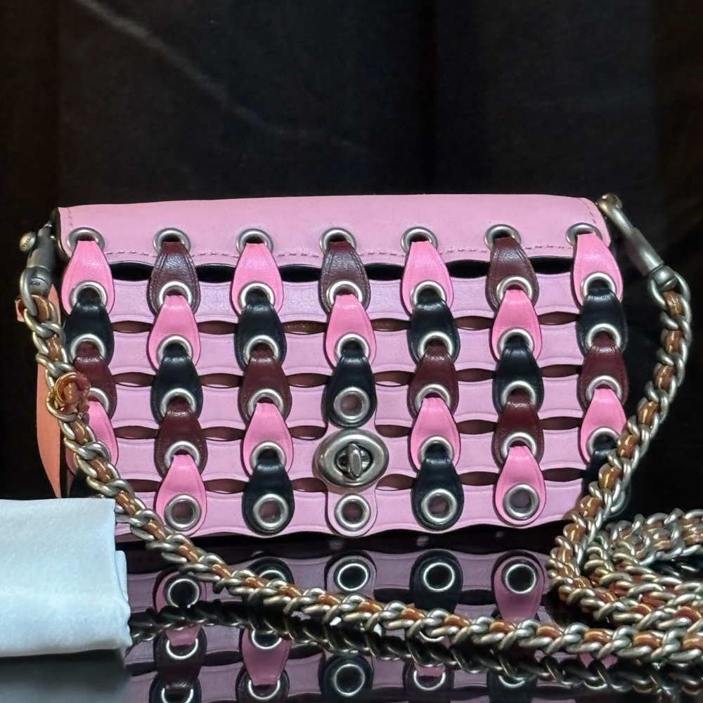 Pink rivet “Dinkier” chain crossbody